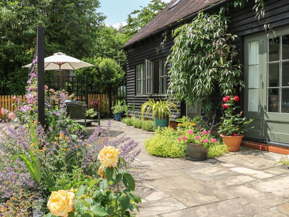 The Barn At Sandhole Cottage Tonbridge Exterior photo